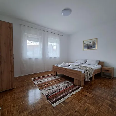 Apartment E&a Jasmina Okanovic Gradacac